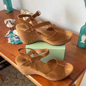 Clarks Brown Suede Cork Wedge Sandals size 9M